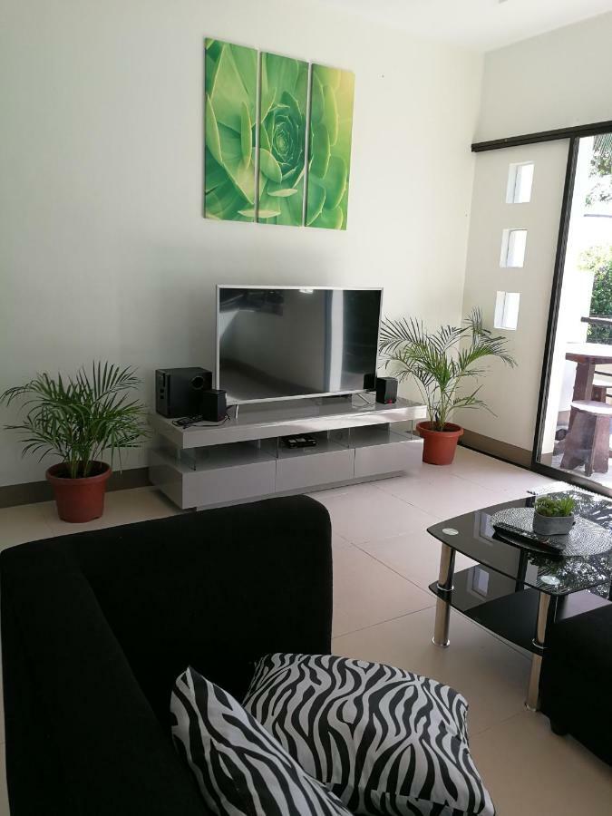 Oceanside 2 Bedroom House, 100Mbps Wifi Panglao Exterior photo